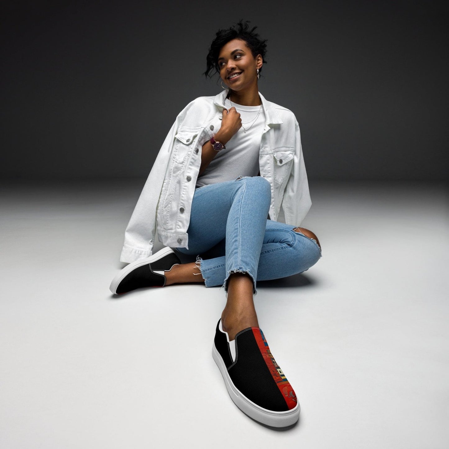 Half Black Half Hónghǎi - Womens Slip-On Canvas Shoes